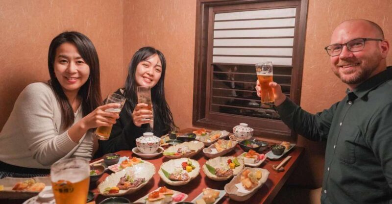 Kyoto: Foodie Night Tour in Gion with 9 dishes + 6 Sake - A Look at the Itinerary and Experience