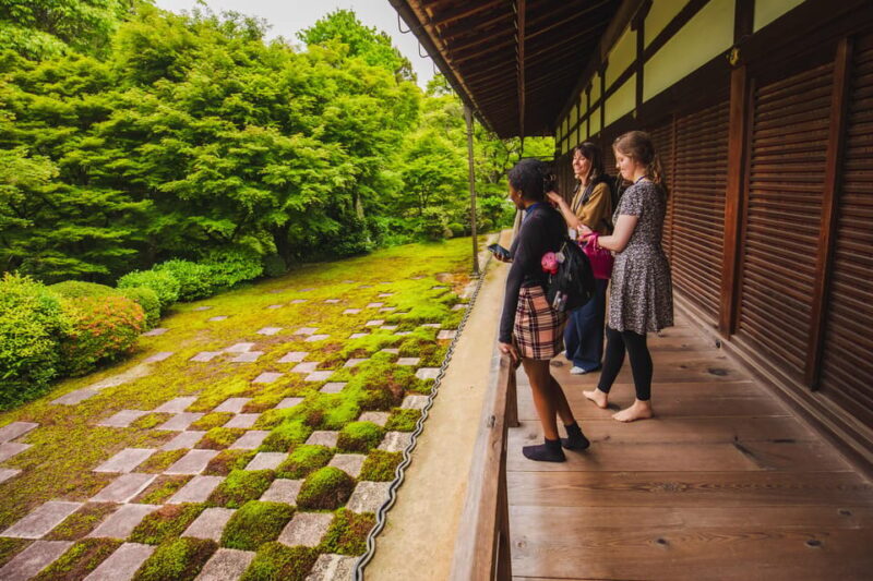 Kyoto: Fushimi Inari Shrine and Hidden Gems Guided Tour - An In-Depth Look at the Kyoto Fushimi Inari and Hidden Gems Tour