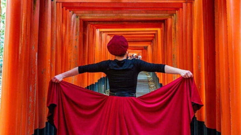 Kyoto: Fushimi Inari Shrine Private Photoshoot - Key Points
