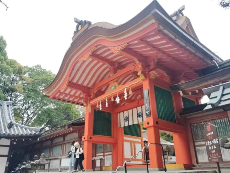 Kyoto: Iwashimizu Hachimang Shrine Guided Tour & Cable Car - Practical Details and Value