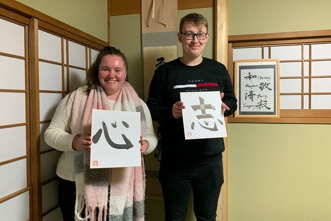 Kyoto: Japanese Calligraphy Class in 150 years old townhouse