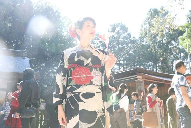 Kyoto Kimono Rental Experience by Wargo  Last-Minute Bookings OK - Who Will Love This Experience?
