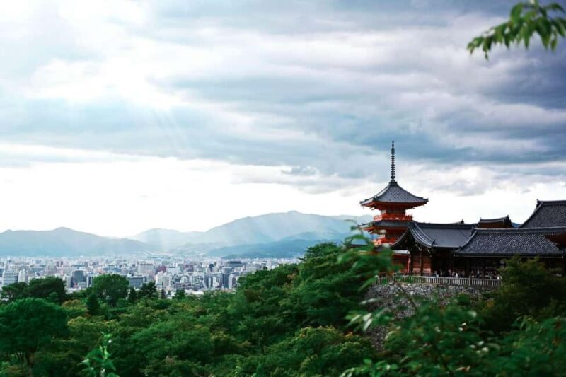 Kyoto: Kimono Rental with Hairstyling and Makeup - Practical Tips for Travelers