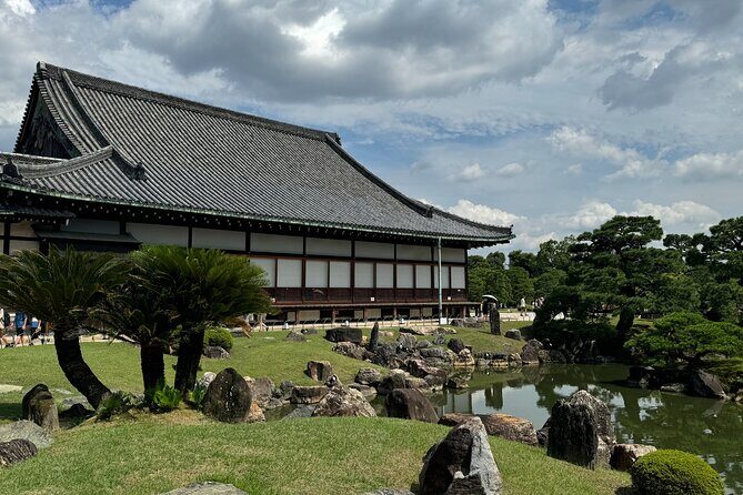 Kyoto: Nijo Castle, Noble Architecture and Gardens Guided Tour - Exploring Kyoto’s Nijo Castle: A Deep Dive