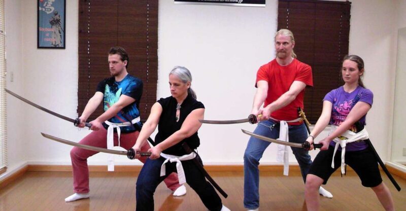 Kyoto: Samurai Sword Class by Experts in Traditional Arts - Practical Considerations and Tips