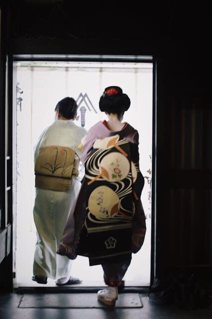 Kyoto style Machiya: Maiko Happy Hour! - The Sum Up