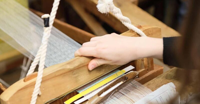 Kyoto: Try Nishijin Weaving in the Oldest Geisha District - Exploring Kyoto’s Oldest Geisha District