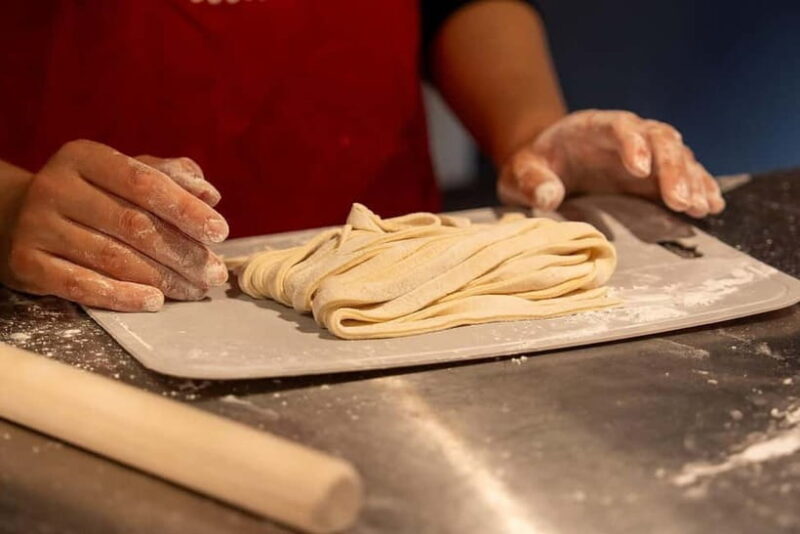 Kyoto: Udon, Sushi, and Tempura Cooking Class with Sake - Key Points