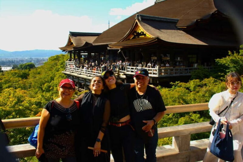 Kyoto: Walking tour Kiyomizu, Geisha District with a Local - Detailed Breakdown of the Tour Experience
