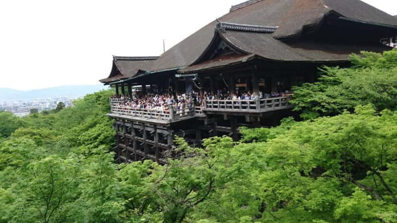 Kyoto: Walking tour Kiyomizu, Geisha District with a Local - FAQ