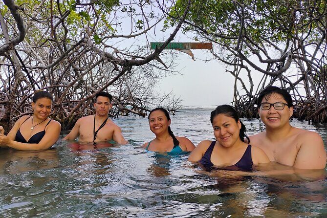La Parguera Boat Charter with Captain: Kayak & Snorkel - FAQs