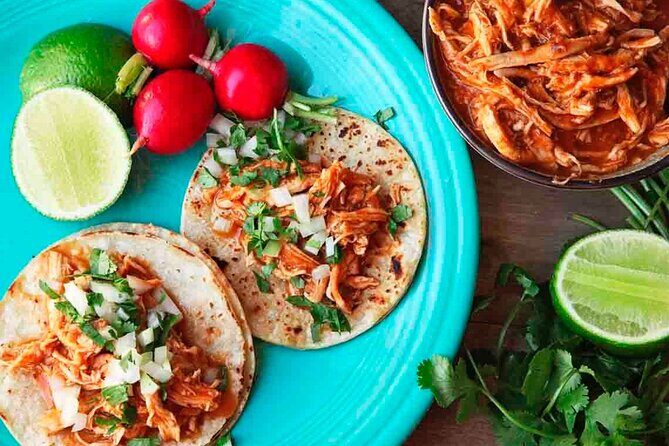La Roma Authentic Taco Tour - Guides and Atmosphere