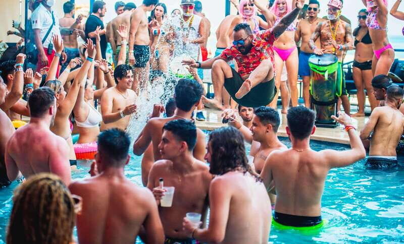 Ladies Beach Party Coco Bongo - What Is the Ladies Beach Party Coco Bongo?