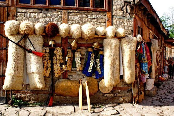 Lahij: the city of fourty handycrafts - Key Points