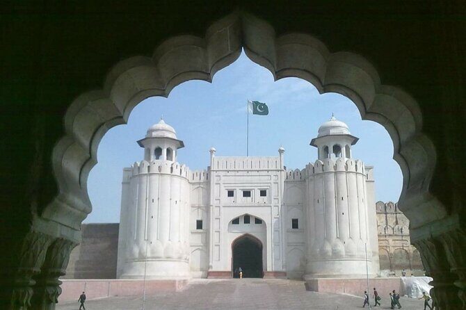 Lahore Full Day Sightseeing Guided Tour - A Deep Dive into the Lahore Experience