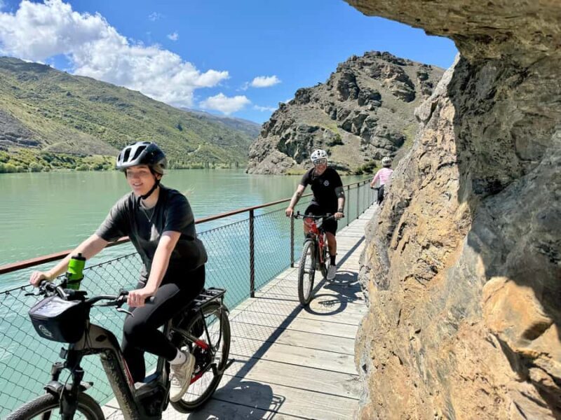 Lake Dunstan Trail eBike Adventure (inc Shuttle) - Key Points