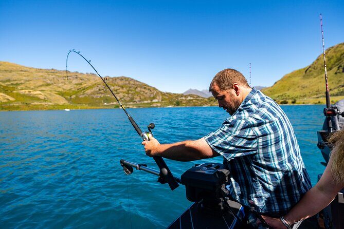 Lake Hwea: 3 hour Fishing Adventure by Boat - The Experience of Catching Fish