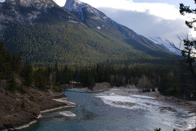 Lake Louise and Banff Day Trip - Key Points