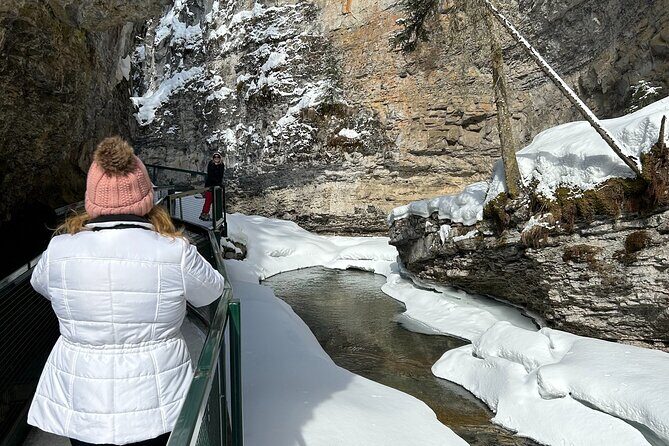 Lake Louise and Moraine Shared Shuttle From Calgary,Canmore,Banff - FAQ