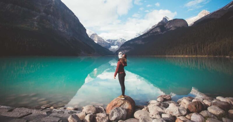 Lake Louise, Emerald Lake & Johnston Canyon Fall Adventure - Transportation and Comfort