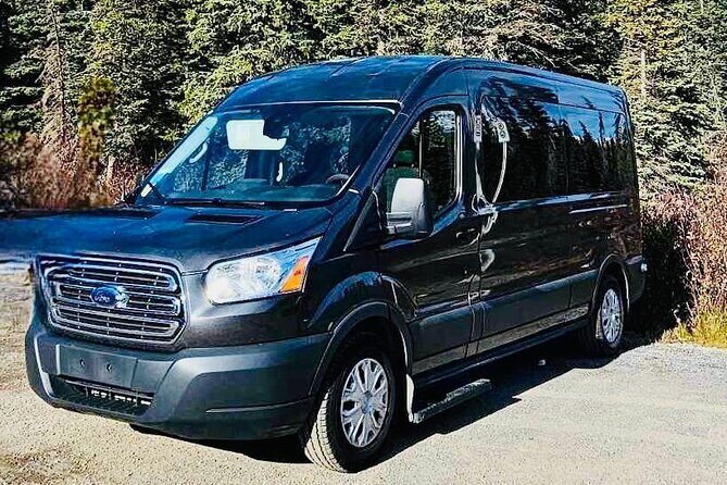 Lake Louise to Calgary or Calgary Airport Private Transfer - Key Points