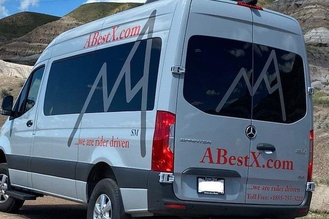 Lake Louise to Calgary YYC Airport Private Shuttle - Why Choose a Private Shuttle from Lake Louise to Calgary Airport?