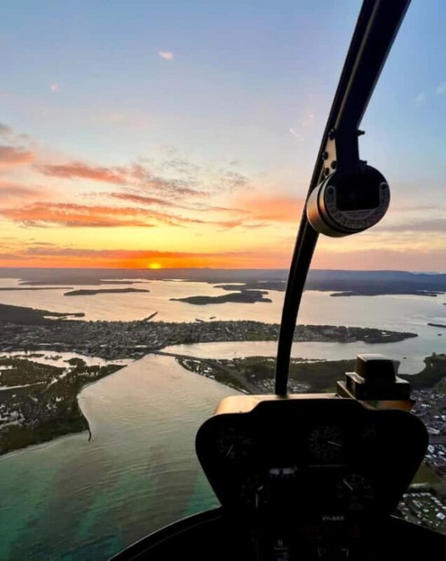 Lake Macquarie: 30-Minute Lap of the Lake Helicopter Flight - Key Points