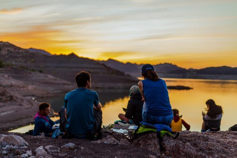 Lake Mead: Sunset Kayaking Tour with Dinner and Campfire - The Practical Details: Timing, Group Size, and Price