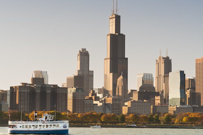 Lake Michigan Skyline Cruise in Chicago - Deep Dive into the Landmarks and Scenery