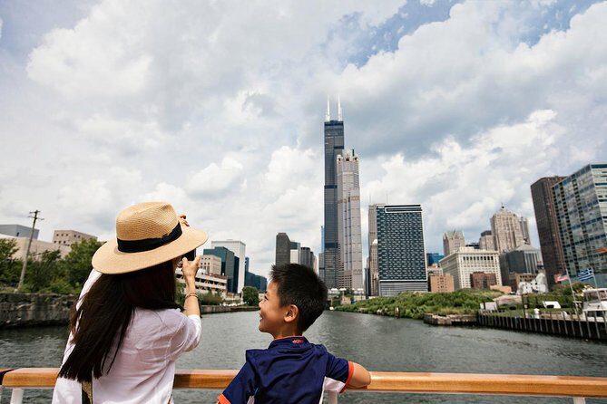 Lake Michigan Skyline Cruise in Chicago - Who Should Consider This Experience?