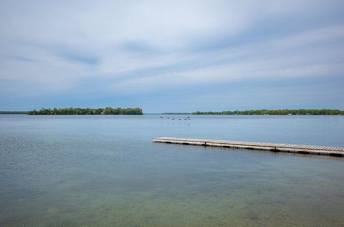 Lake Muskoka and Algonquin Small Group 1-Day Tour From Toronto - FAQ
