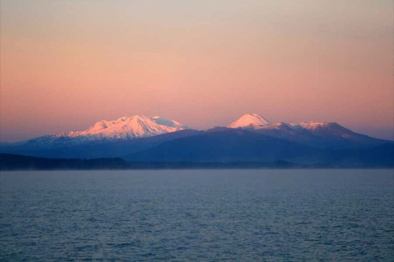 Lake Taupo: 1.5-Hour Maori Rock Carvings 5:00 PM Cruise - Key Points
