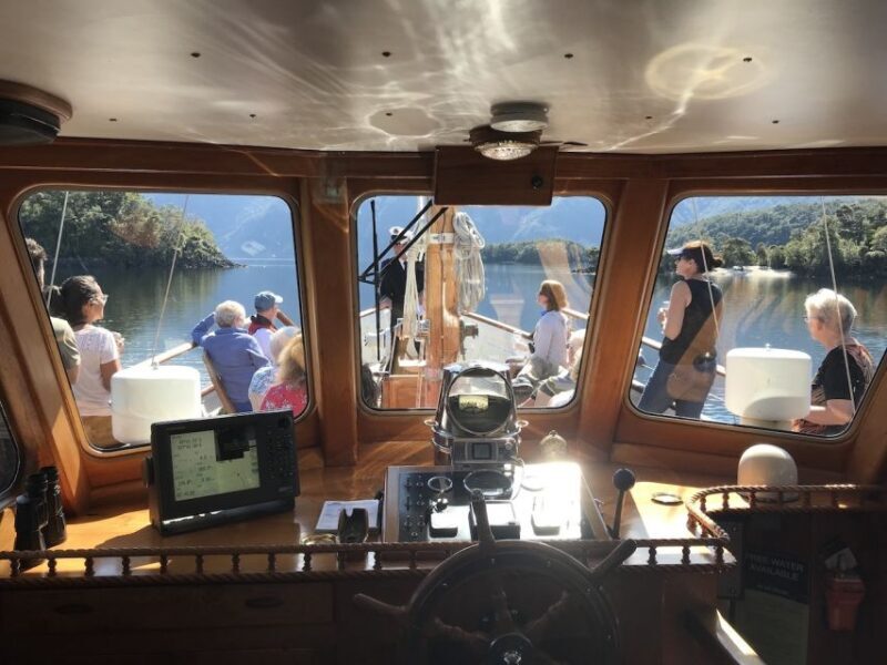 Lake Te Anau: 3-Hour Boat Cruise with Guided Walk - FAQs