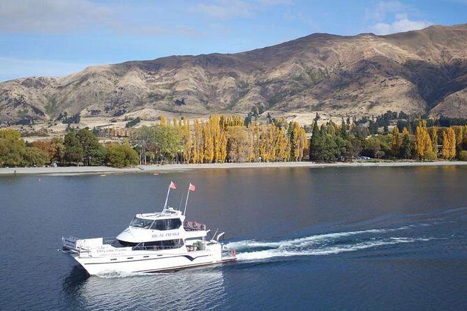 Lake Wanaka 1-Hour Cruise Including Wine and Cheese - Food, Drinks, and Atmosphere