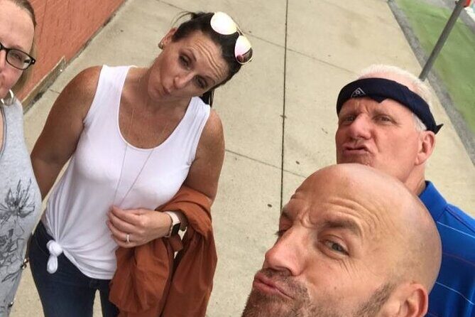 Lakeland City Scavenger Hunt Excursion by Crazy Dash - What’s Included and What’s Not?