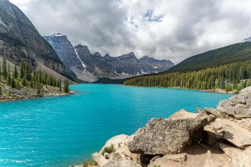Lakes Moraine, Louise, Emerald, Johnston Canyon & Yoho Tour - FAQ