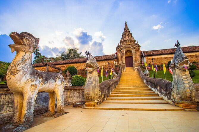 Lamphun and Lampang City Temples Small Group Tour Full Day - First Stop: Wat Chamthewi (Wat Ku Kut)