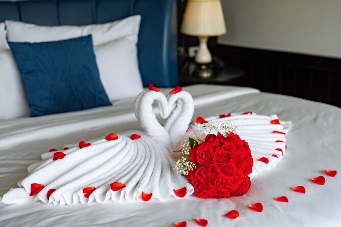 Lan Ha and Halong Bay 5 Star Cruise with Balcony - Frequently Asked Questions