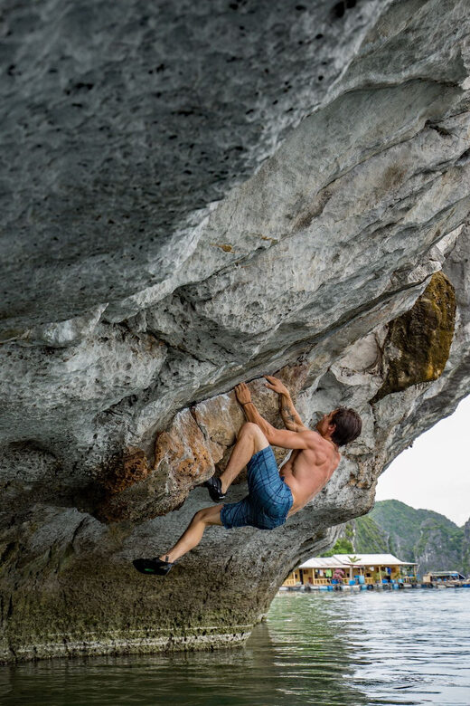 Lan Ha Bay: Deep-water Soloing - What Is Deep-water Soloing?