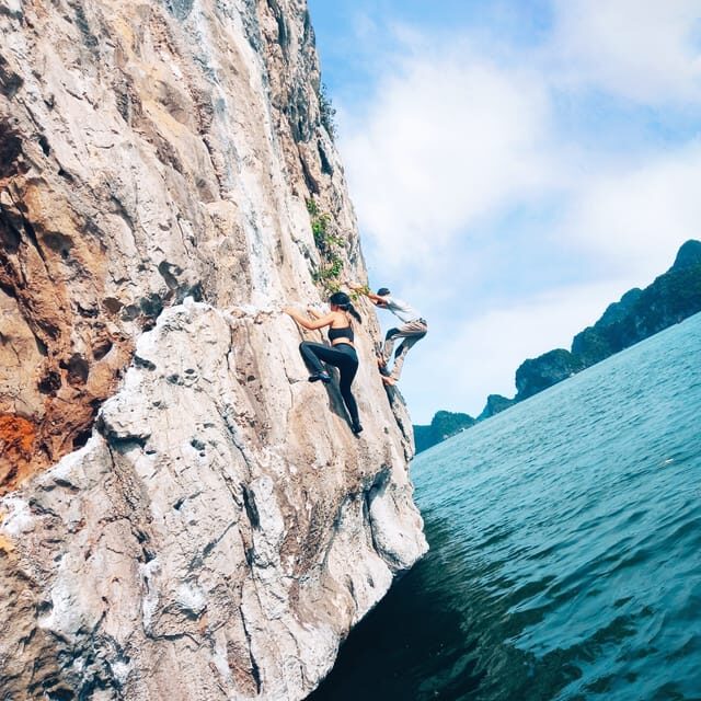 Lan Ha Bay: Deep-water Soloing - The Itinerary: From Harbor to Climbing Heights