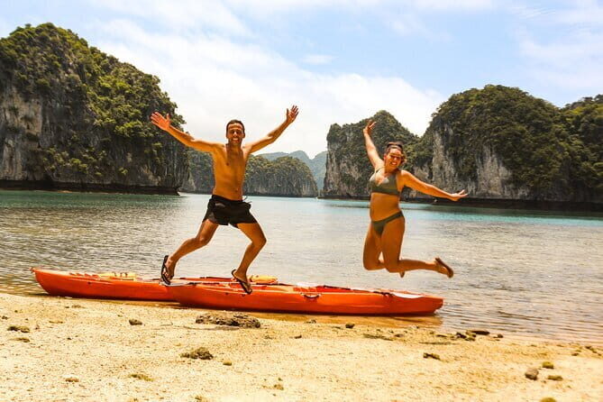 Lan Ha to Ha Long Bay Cruise and Kayaking from Cat Ba Island - What the Reviews Say