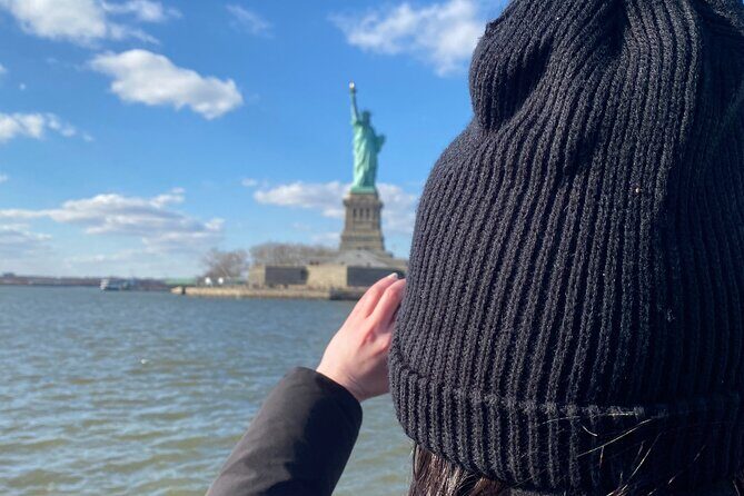 Landmark 60-minute NYC Cruise Near the Statue of Liberty - Exploring the Details: What to Expect from This NYC Cruise