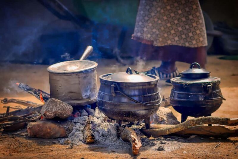 Langa Township: Outdoor Potjiekos Cooking with Drinks - Key Points