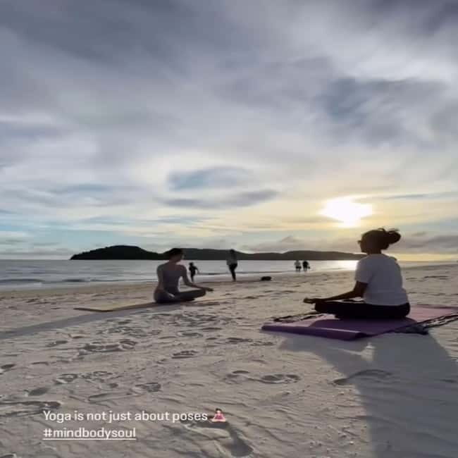 Langkawi: Enchanting Sunset Beach Yoga at Cenang Beach - Key Points