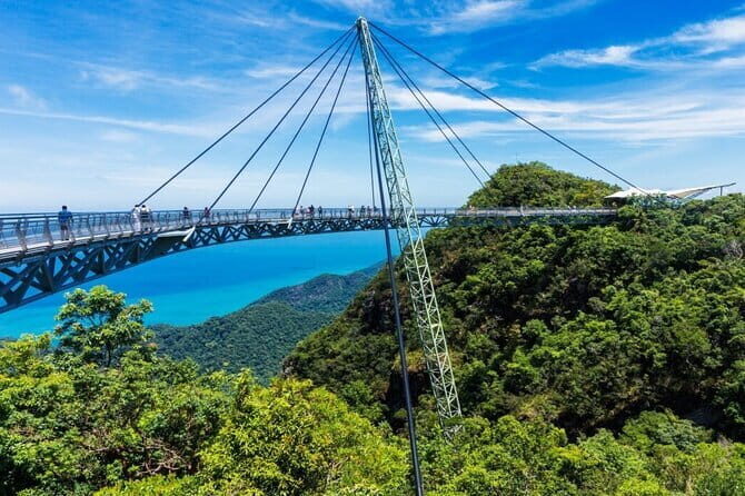 Langkawi Private Tour With Cable Car Plus Eagle Nest's Sky Walk - Standing on the Edge at Langkawi Sky Bridge