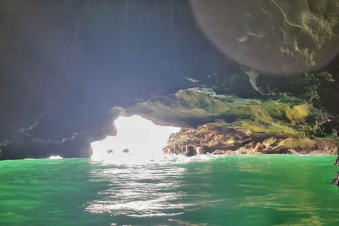 Lanta 4 Islands + Emerald Cave Snorkeling Tour - Transportation and Group Size