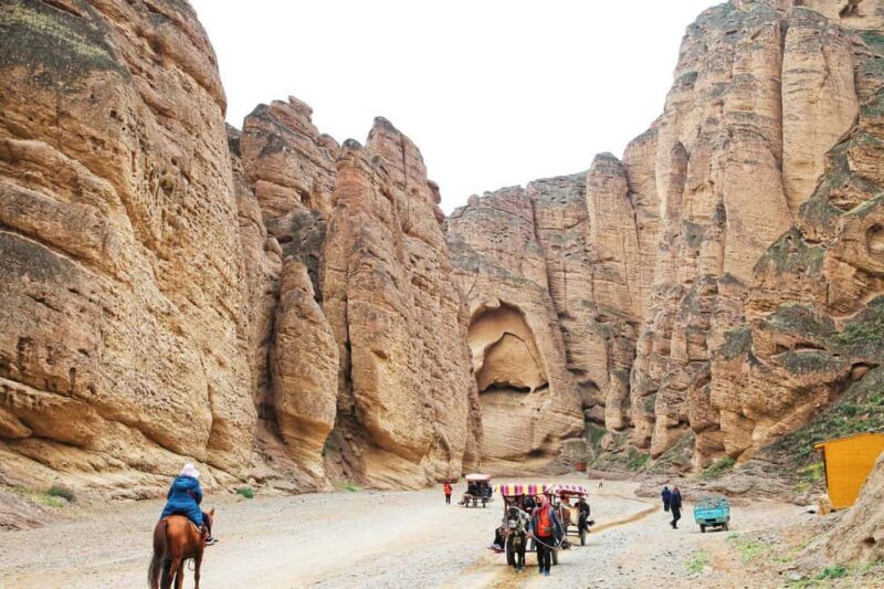 Lanzhou: Yellow River Stone Forest Park Day Trip - An Overview of the Experience
