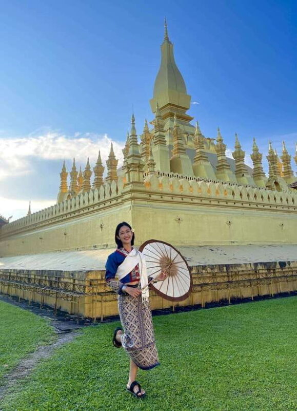 Laos Traditional Costume - Photos and Cultural Appreciation