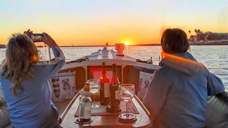 LA's Most Romantic Luxury Wine & Dine Boat Cruise & Sealions - The Experience: What Travelers Can Expect