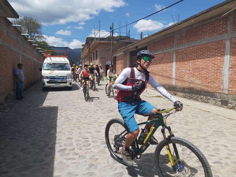 Las Nieves Monte Albán, Arrazola, Cuilapam 6h Bike Tour - Who Should Consider This Tour?